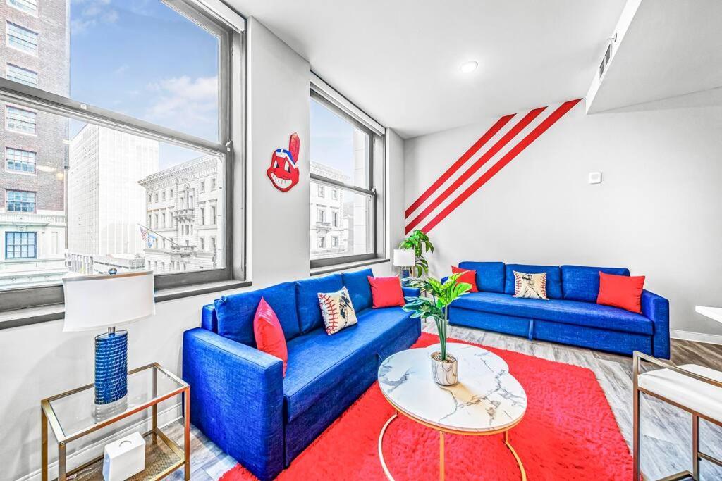 Ferienwohnung 2Br Unit In The Heart Of Dt With View Of Playhouse Square, Pool & Gym Access- 305 Cleveland Exterior foto